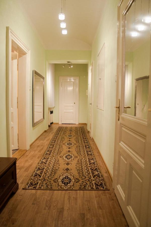 Helen Homestay Vaclavske Namesti Prága Kültér fotó