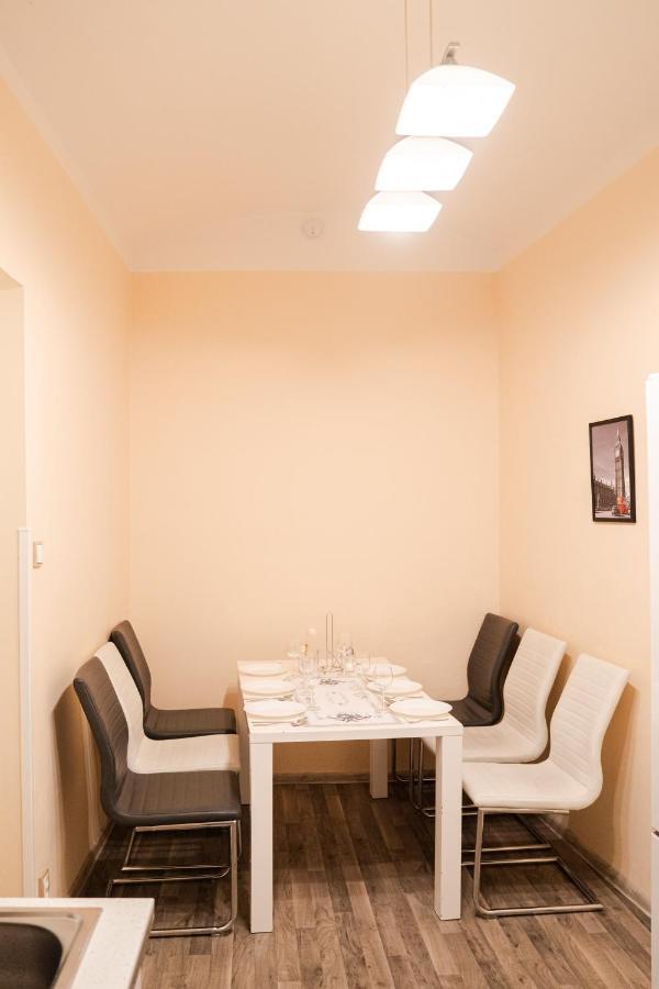 Helen Homestay Vaclavske Namesti Prága Kültér fotó