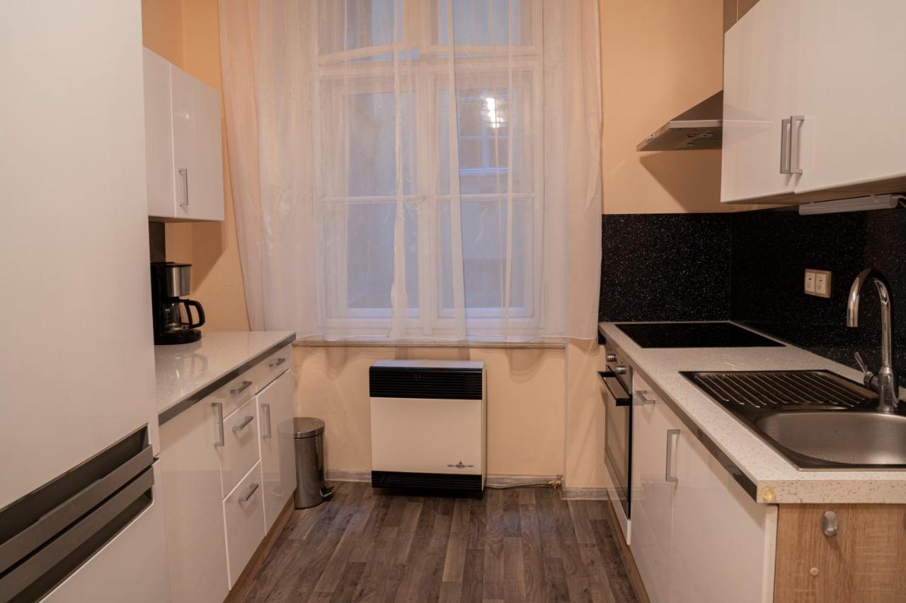 Helen Homestay Vaclavske Namesti Prága Kültér fotó